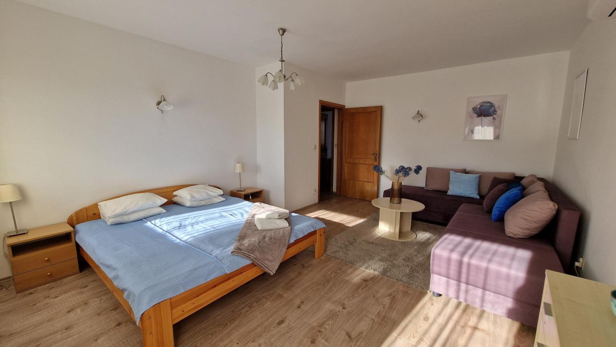 Balaton Panzio Fuered Bed & Breakfast Balatonfured Exterior photo